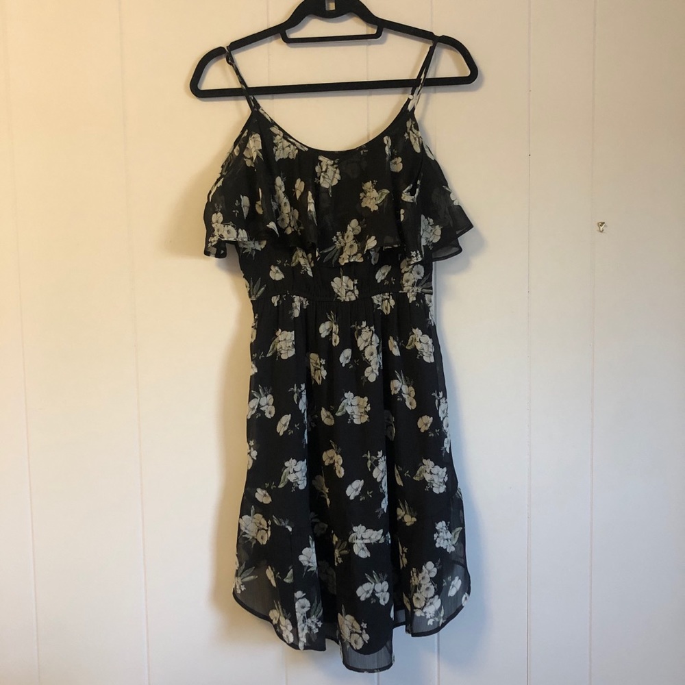 Abercrombie & Fitch black cold shoulder dress